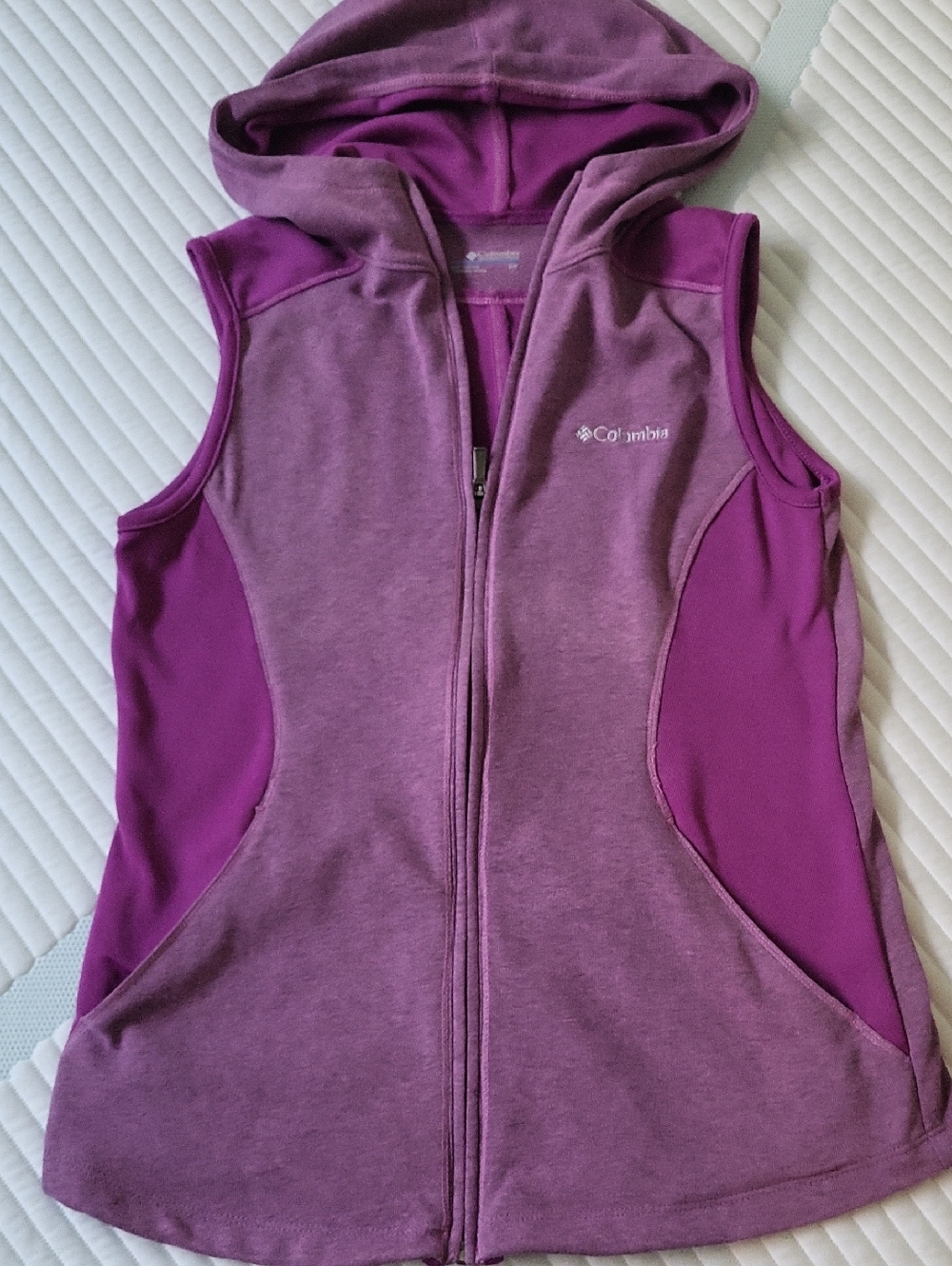 Columbia Purple Hooded Fleece Vest with Magenta Panels